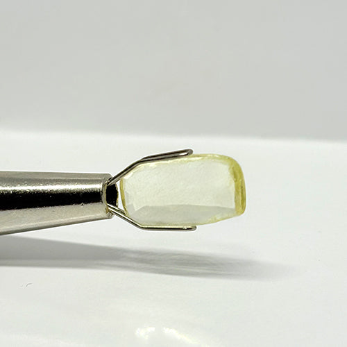 3.32 Carat Yellow Sapphire from Sri Lanka (Ceylon) Natural Gemstone