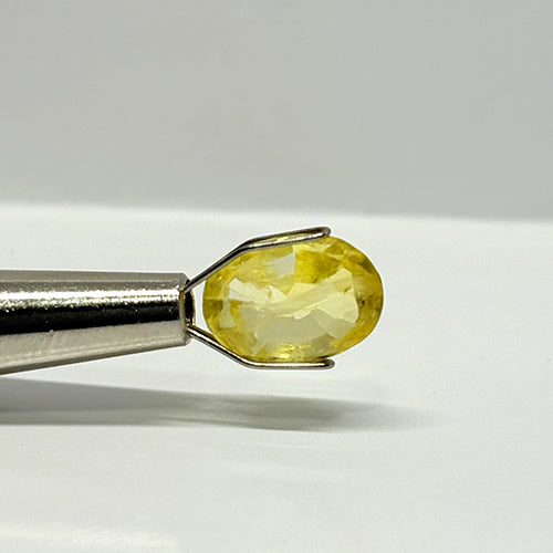 3.4 Carat Yellow Sapphire from Sri Lanka (Ceylon) Natural Gemstone