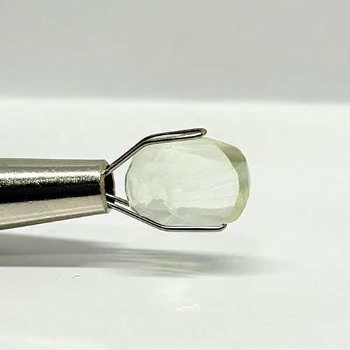 3.9 Carat Yellow Sapphire from Sri Lanka (Ceylon) Natural Gemstone