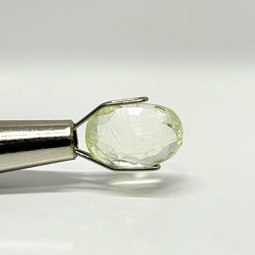 4.5 Carat Yellow Sapphire from Sri Lanka (Ceylon) Natural Gemstone
