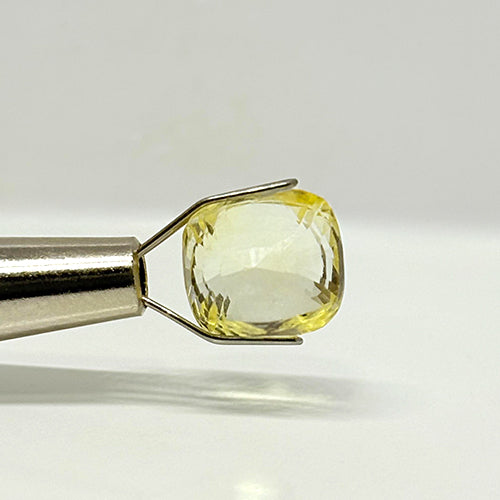 5.1 Carat Yellow Sapphire from Sri Lanka (Ceylon) Natural Gemstone