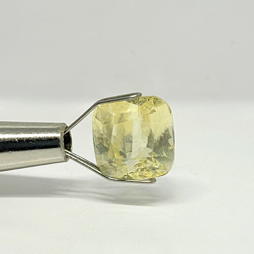 6.02 Carat Yellow Sapphire from Sri Lanka (Ceylon) Natural Gemstone