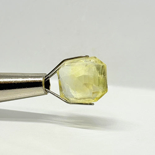 6.12 Carat Yellow Sapphire from Sri Lanka (Ceylon) Natural Gemstone