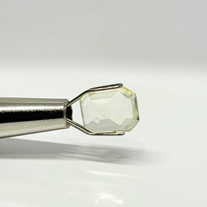2.65 Carat Yellow Sapphire from Sri Lanka (Ceylon) Natural Gemstone
