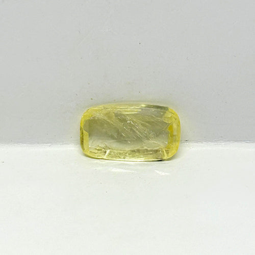 3.32 Carat Yellow Sapphire from Sri Lanka (Ceylon) Natural Gemstone