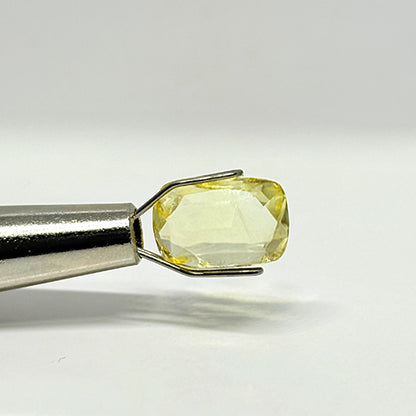 3.52 Carat Yellow Sapphire from Sri Lanka (Ceylon) Natural Gemstone