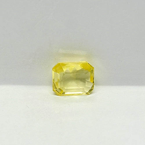 3.55 Carat Yellow Sapphire from Sri Lanka (Ceylon) Natural Gemstone