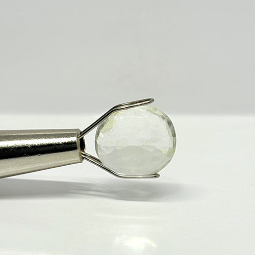 4.07 Carat Yellow Sapphire from Sri Lanka (Ceylon) Natural Gemstone