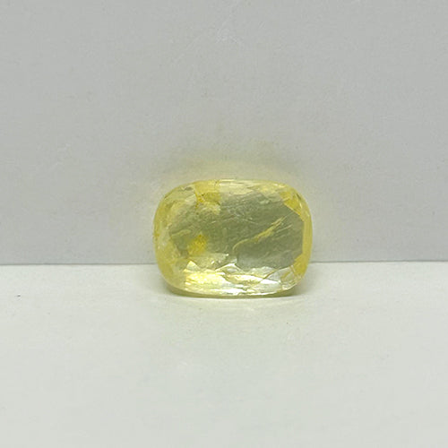 4.1 Carat Yellow Sapphire from Sri Lanka (Ceylon) Natural Gemstone