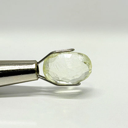 4.5 Carat Yellow Sapphire from Sri Lanka (Ceylon) Natural Gemstone