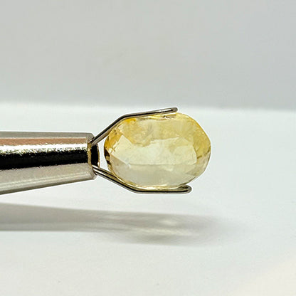 4.52 Carat Yellow Sapphire from Sri Lanka (Ceylon) Natural Gemstone