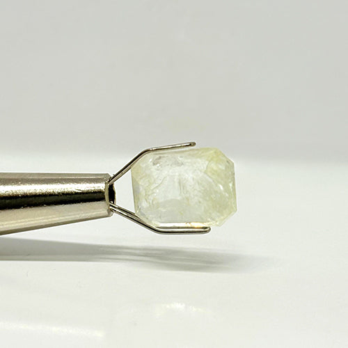 5.12 Carat Yellow Sapphire from Sri Lanka (Ceylon) Natural Gemstone