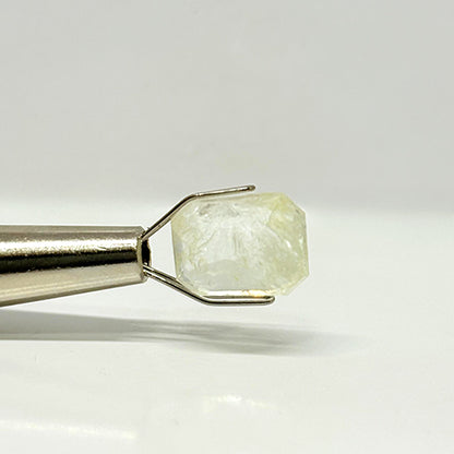 5.12 Carat Yellow Sapphire from Sri Lanka (Ceylon) Natural Gemstone