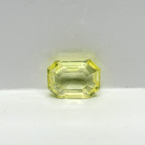 5.47 Carat Yellow Sapphire from Sri Lanka (Ceylon) Natural Gemstone