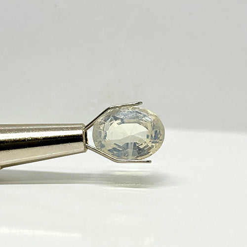 5.77 Carat Yellow Sapphire from Sri Lanka (Ceylon) Natural Gemstone