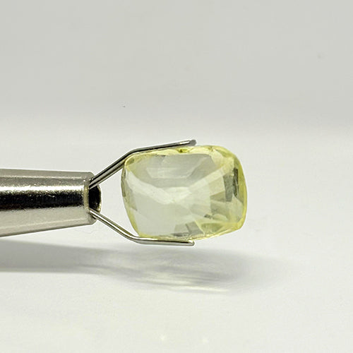 6.12 Carat Yellow Sapphire from Sri Lanka (Ceylon) Natural Gemstone
