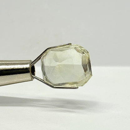 6.7 Carat Yellow Sapphire from Sri Lanka (Ceylon) Natural Gemstone